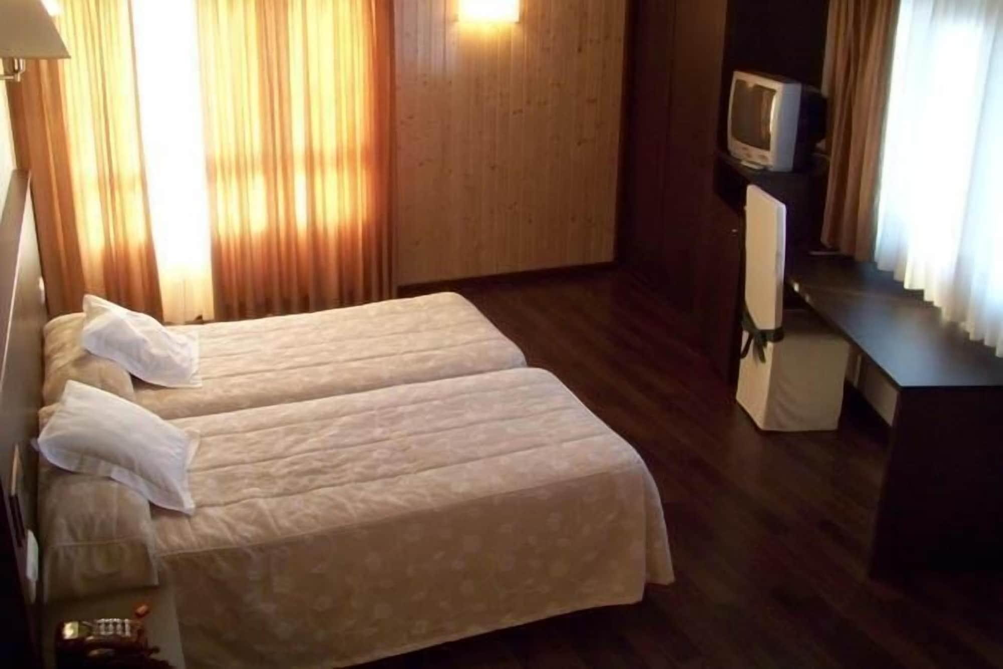 Hotel Park Noia Esterno foto
