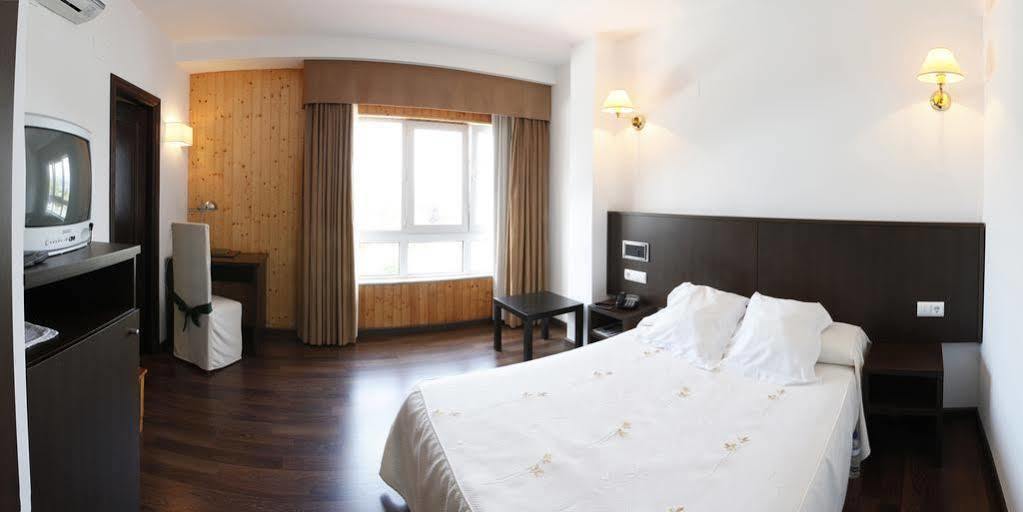 Hotel Park Noia Esterno foto