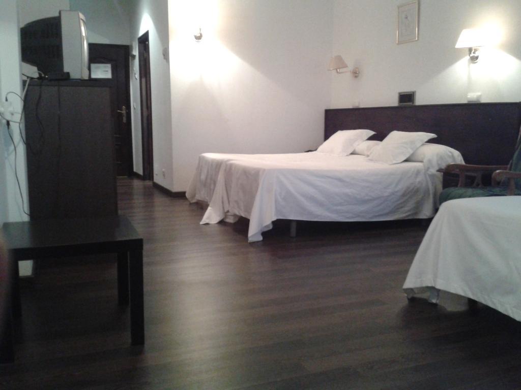 Hotel Park Noia Esterno foto